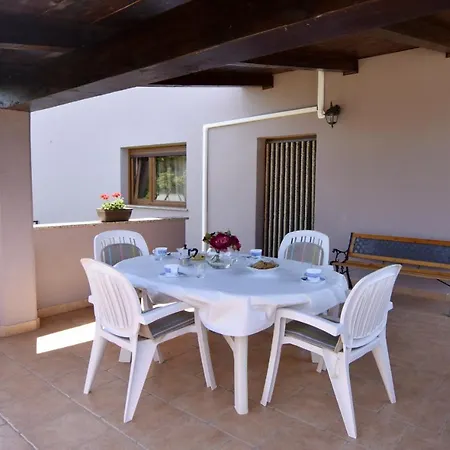 Uzelac Apartment Umag