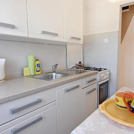 Uzelac Apartment *