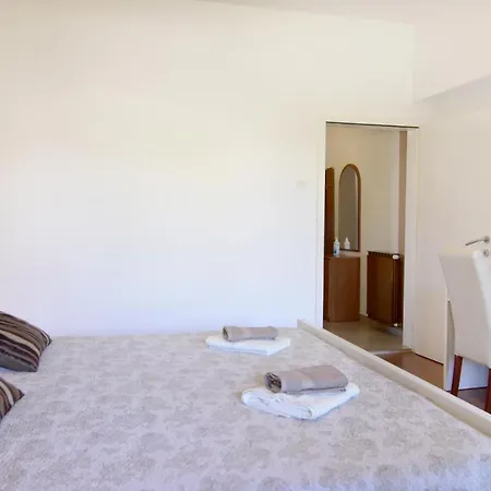 Apartment Uzelac *