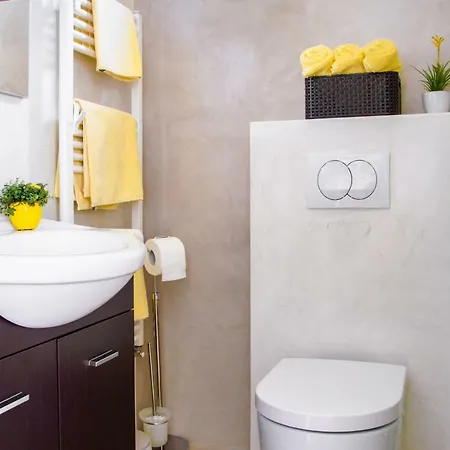 Apartment Uzelac *