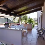 Uzelac * אומאג