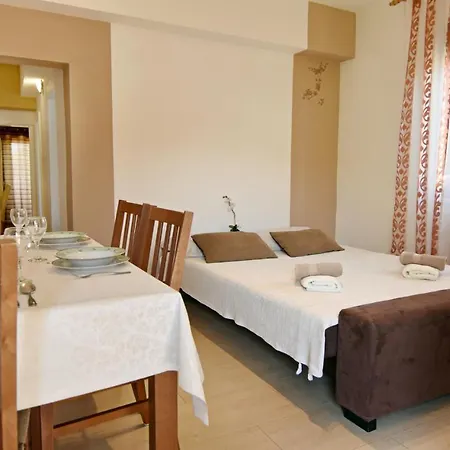 Appartement Uzelac