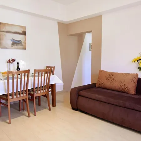 Appartement Uzelac
