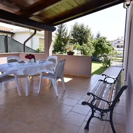 Appartement Uzelac