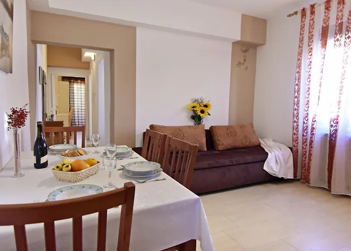 Apartamento Uzelac *